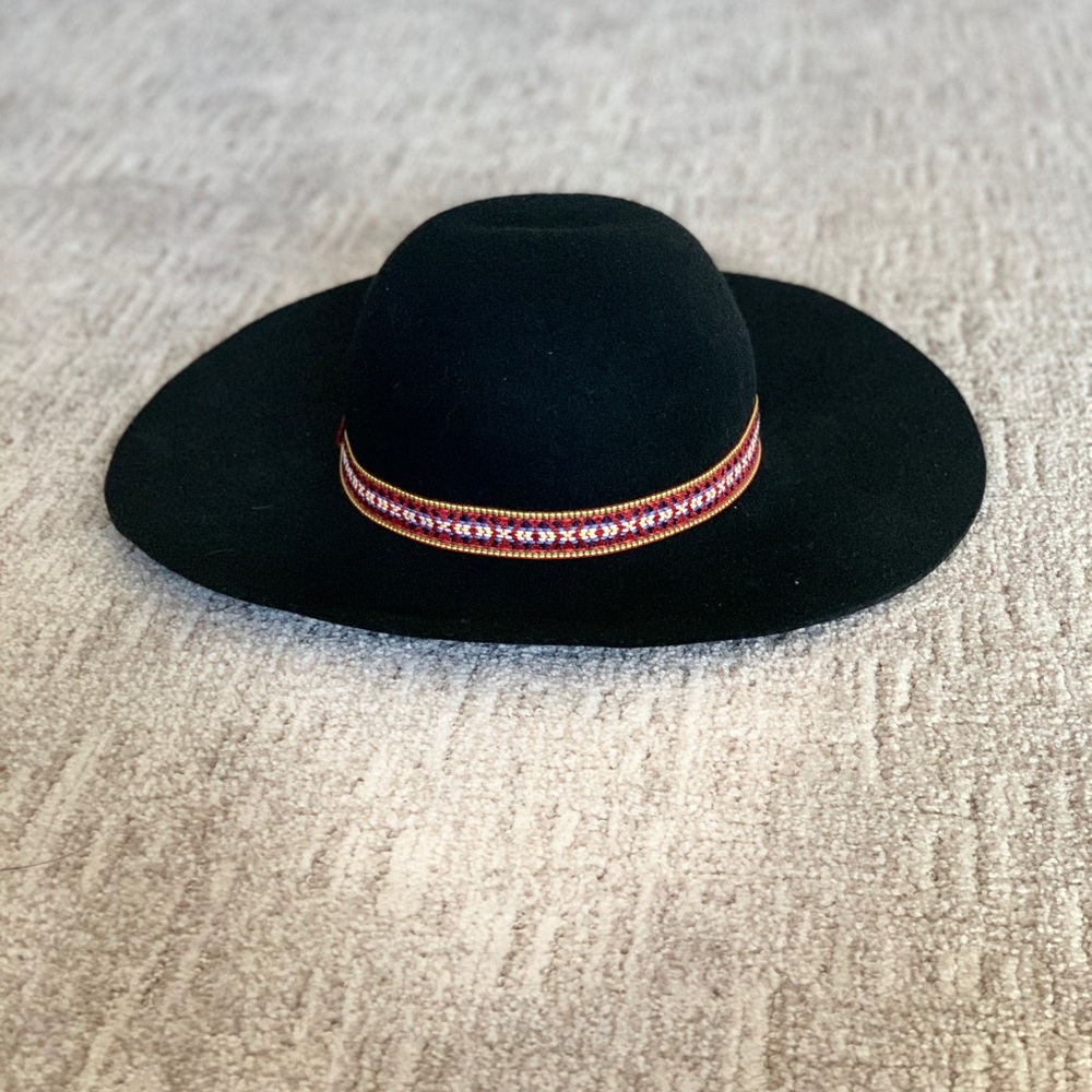 100% Wool wide brim hat